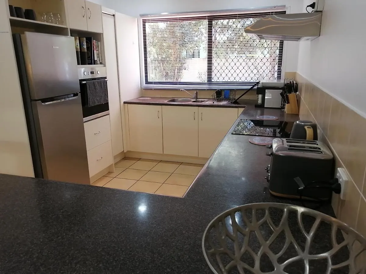Mudjimba Beach Holiday Home 0*,  Australia