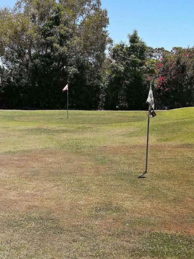 Mudjimba Beach Holiday Home 0*,